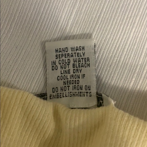 Outfit - Picture 5 of 10